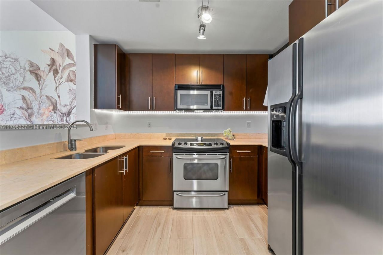 10 Aragon Ave, Unit 1107, Coral Gables, FL 33134 Photo