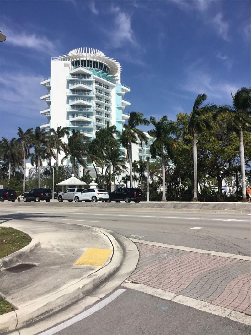 2424 SE 17th Cswy, Unit 311B, Fort Lauderdale, FL 33316 Photo