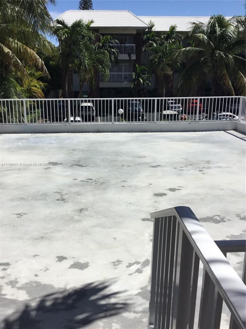 2424 SE 17th Cswy, Unit 311B, Fort Lauderdale, FL 33316 Photo