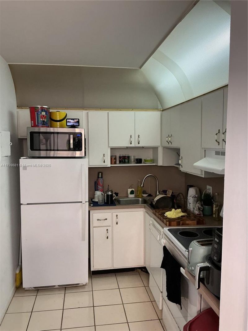 2424 SE 17th Cswy, Unit 311B, Fort Lauderdale, FL 33316 Photo