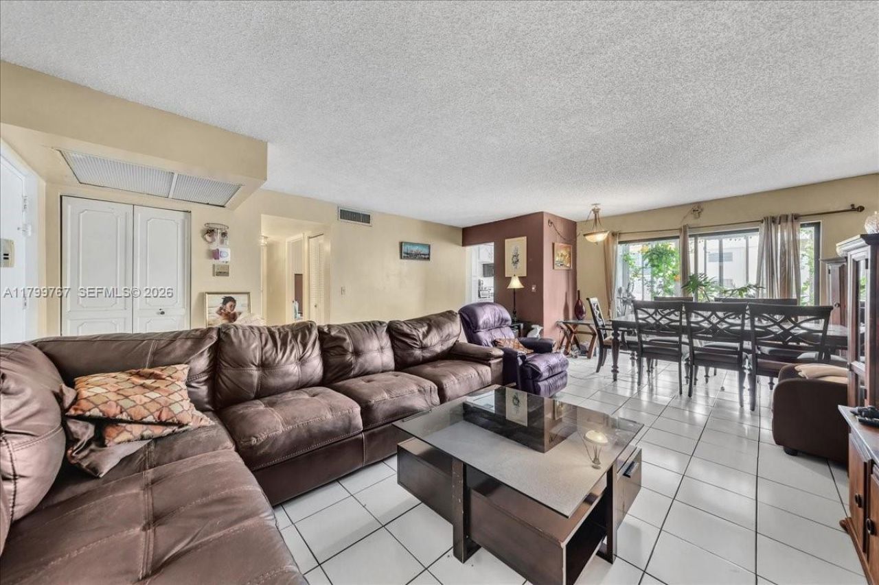 2451 NW 41st Ave, Unit 304, Lauderhill, FL 33313 Photo