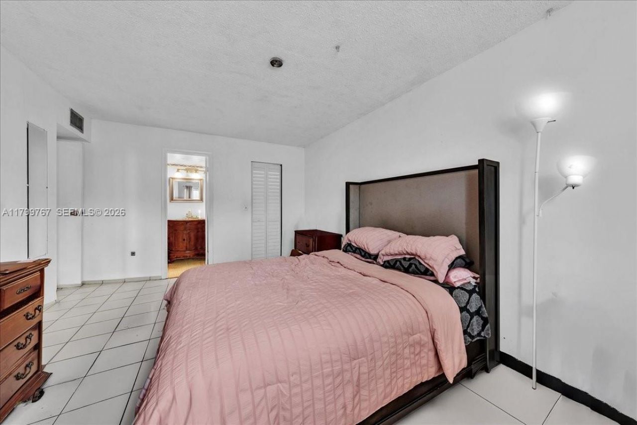 2451 NW 41st Ave, Unit 304, Lauderhill, FL 33313 Photo
