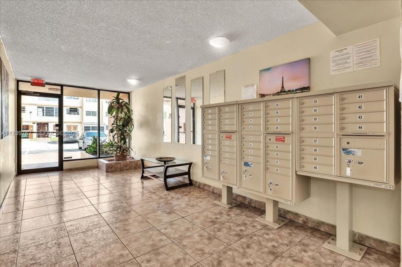2451 NW 41st Ave, Unit 304, Lauderhill, FL 33313 Photo