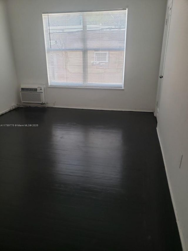 1608 Drexel Avenue, Unit 18, Miami Beach, FL 33139 Photo