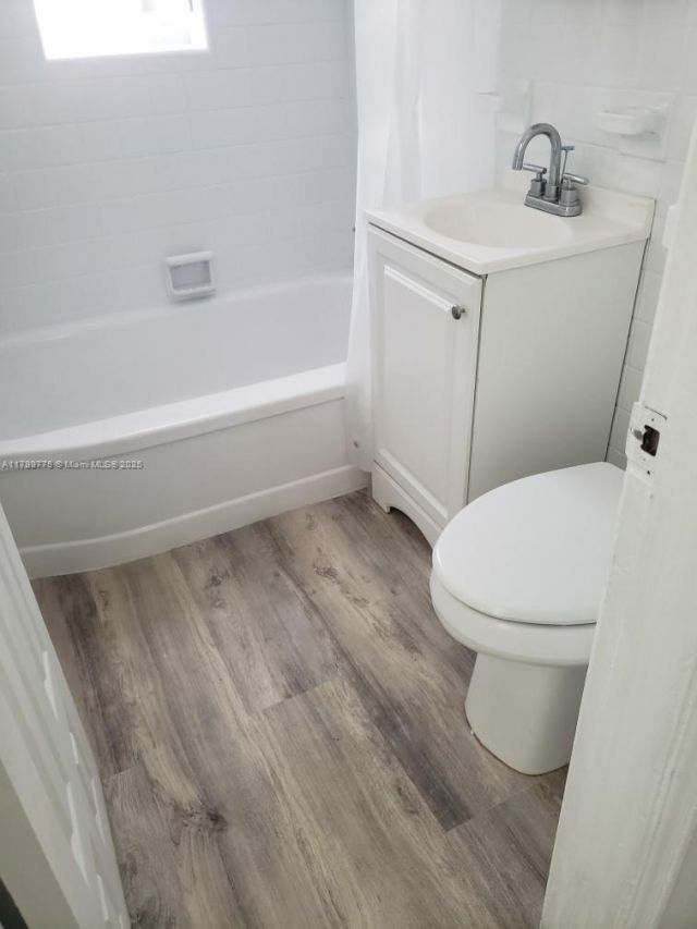 1608 Drexel Avenue, Unit 18, Miami Beach, FL 33139 Photo