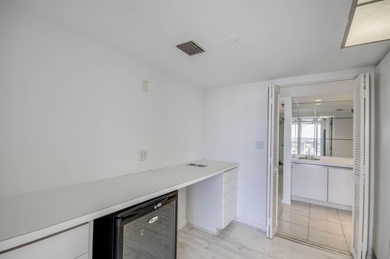 123 Lakeshore Drive, Unit 1644, North Palm Beach, FL 33408 Photo