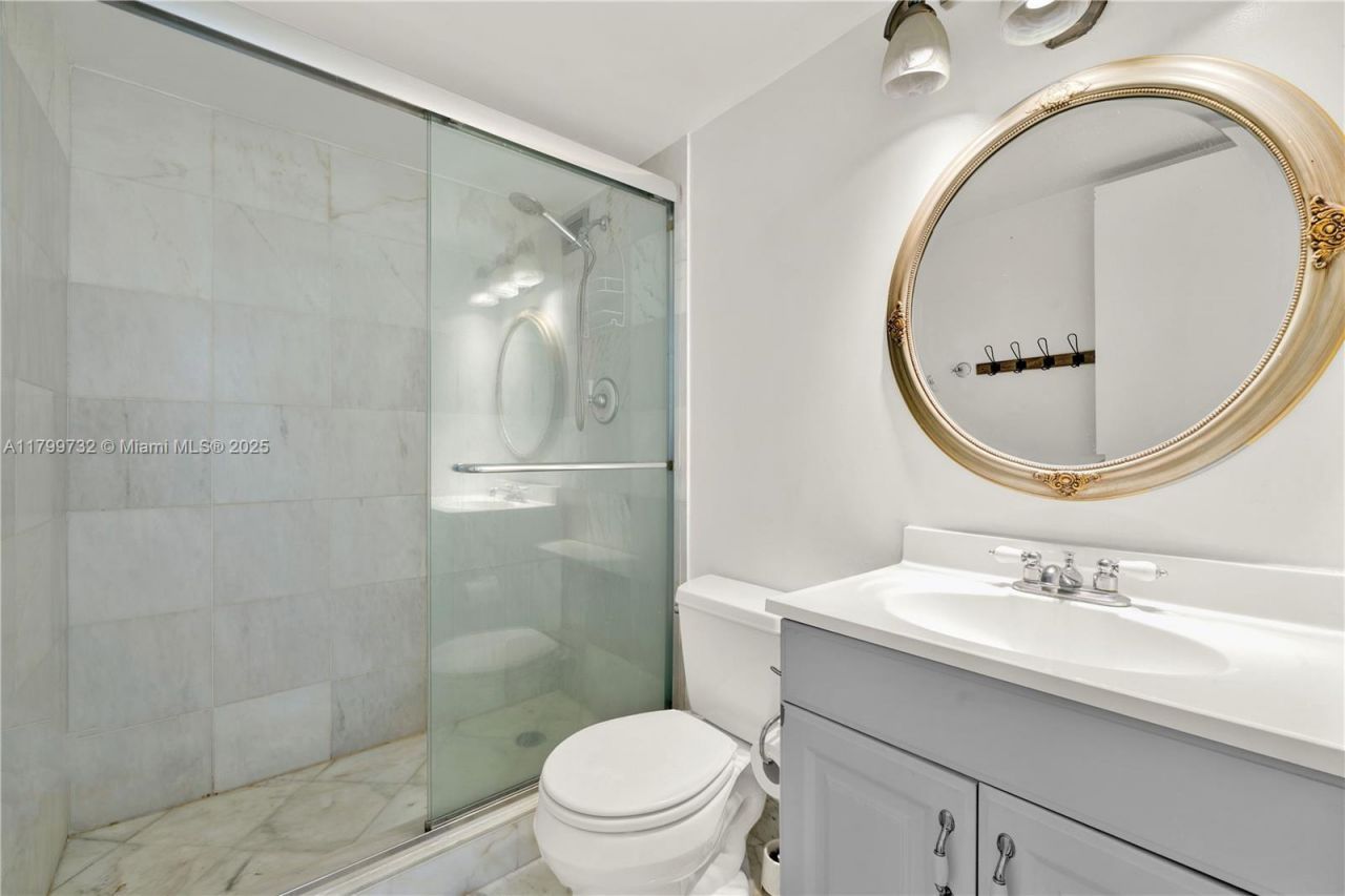 2750 NE 183rd St, Unit 504, Aventura, FL 33160 Photo