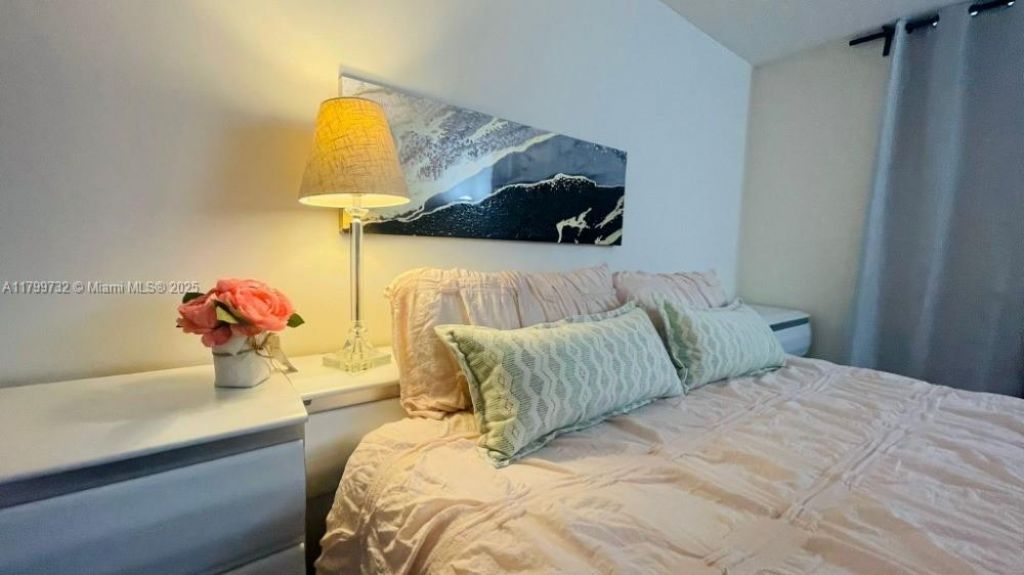 2750 NE 183rd St, Unit 504, Aventura, FL 33160 Photo