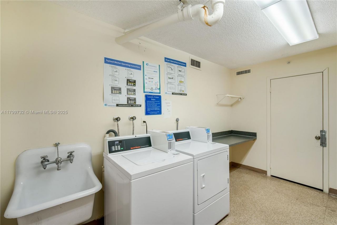 2750 NE 183rd St, Unit 504, Aventura, FL 33160 Photo