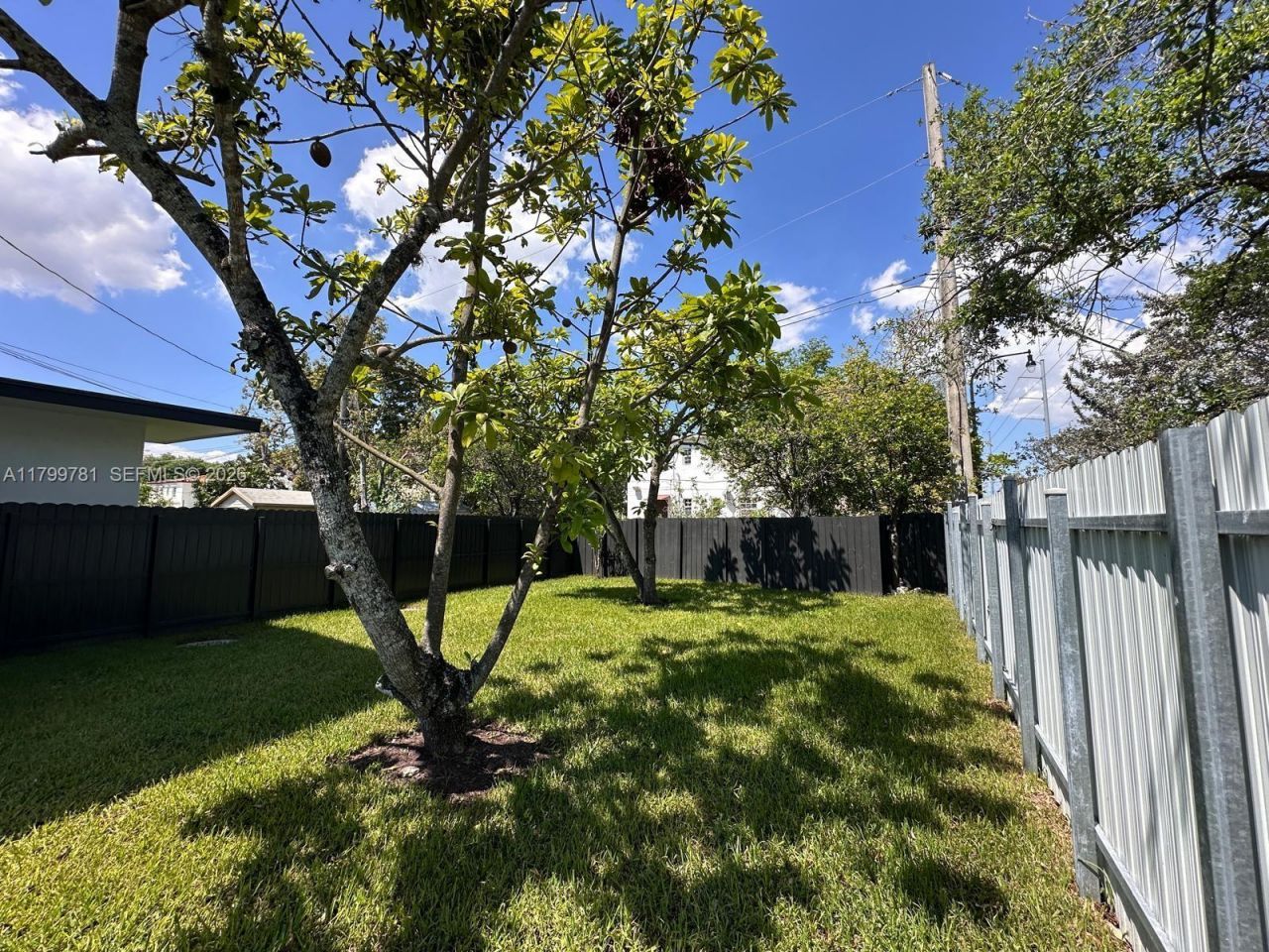 6201 SW 22nd St, Unit 2, Miami, FL 33155 Photo