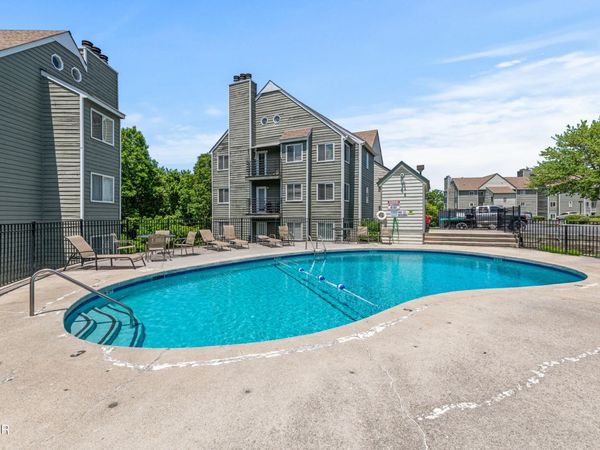 1260 Ski View Dr, Gatlinburg, TN 37738