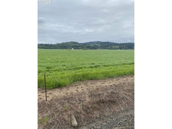 27889 SEVEN MILE LN, Brownsville, OR 97327