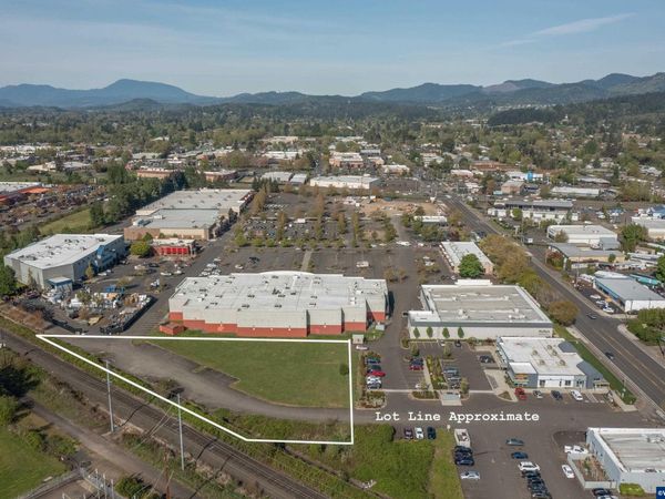 800 (next to) NE Circle Bl, Corvallis, OR 97330