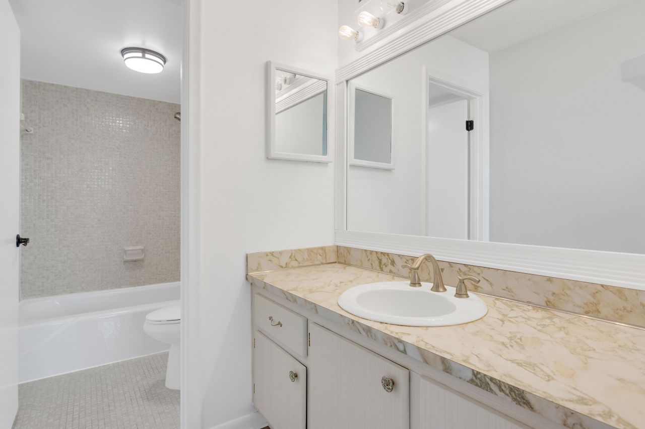 3200 N Highway A1a, Unit 409, Fort Pierce, FL 34949 Photo