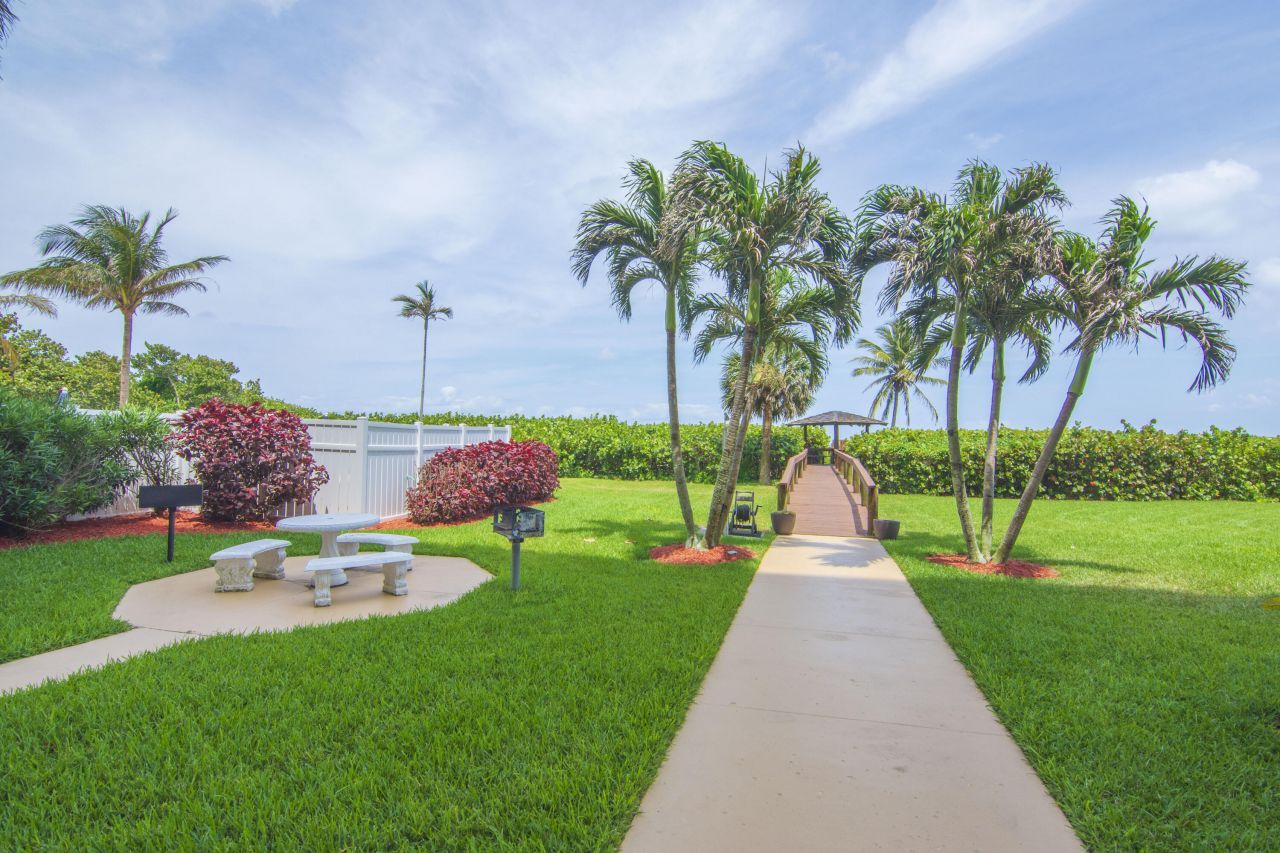 3200 N Highway A1a, Unit 409, Fort Pierce, FL 34949 Photo