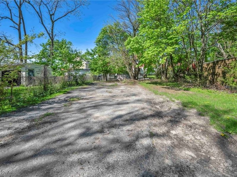 13201 Southview Avenue, Cleveland, OH 44120 Photo 19