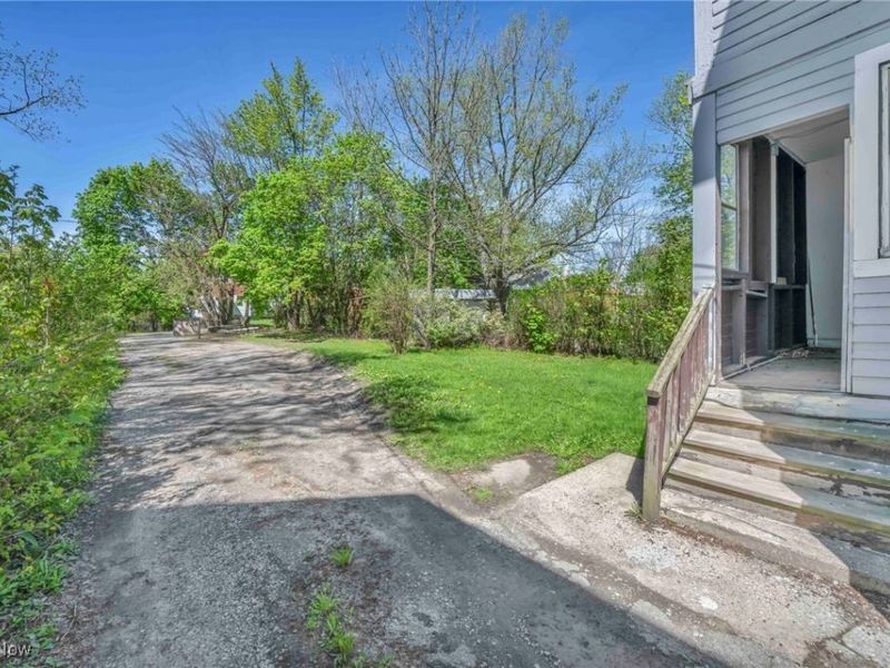 13201 Southview Avenue, Cleveland, OH 44120 Photo 20