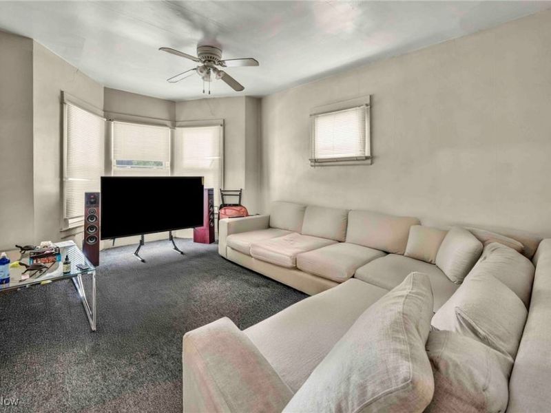 13201 Southview Avenue, Cleveland, OH 44120 Photo 4