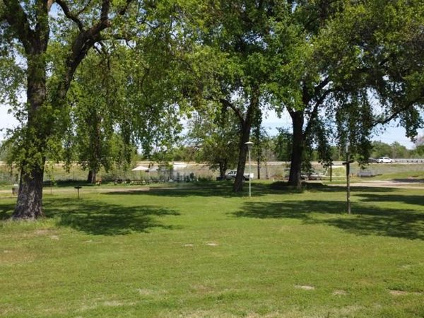 17439 E Kings Canyon Road, Sanger, CA 93657