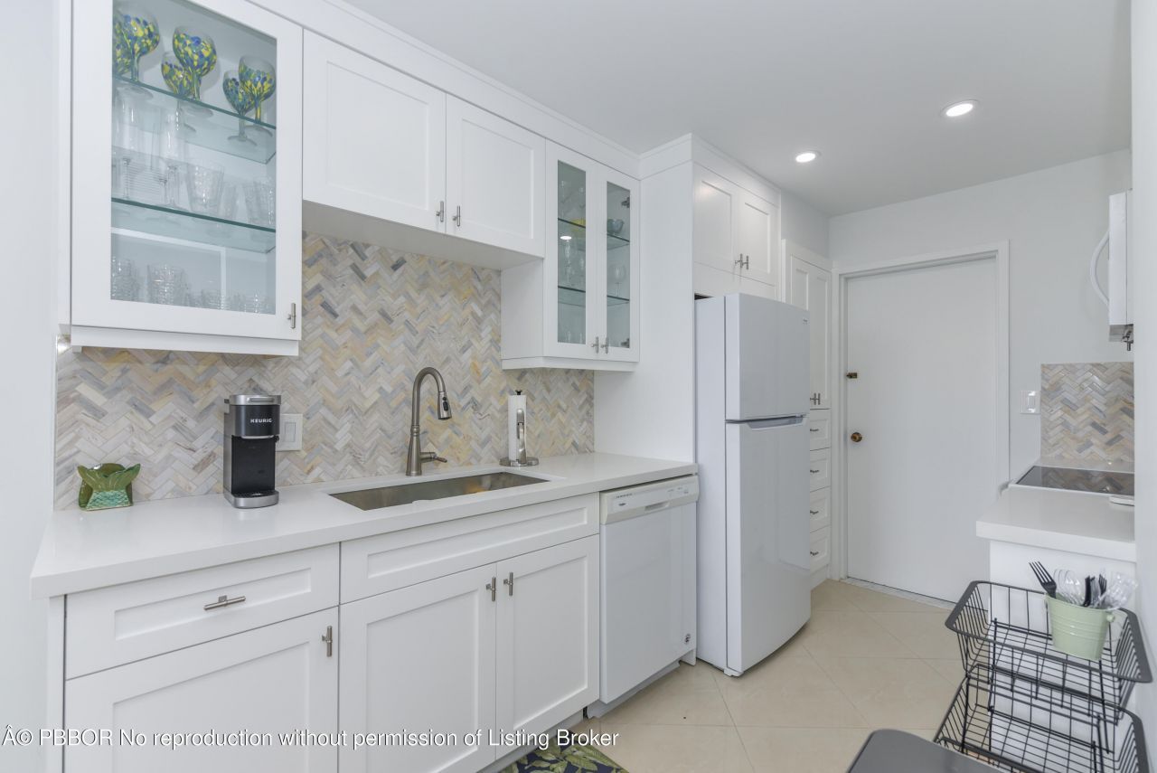 2860 S Ocean Boulevard, Unit 202, Palm Beach, FL 33480 Photo