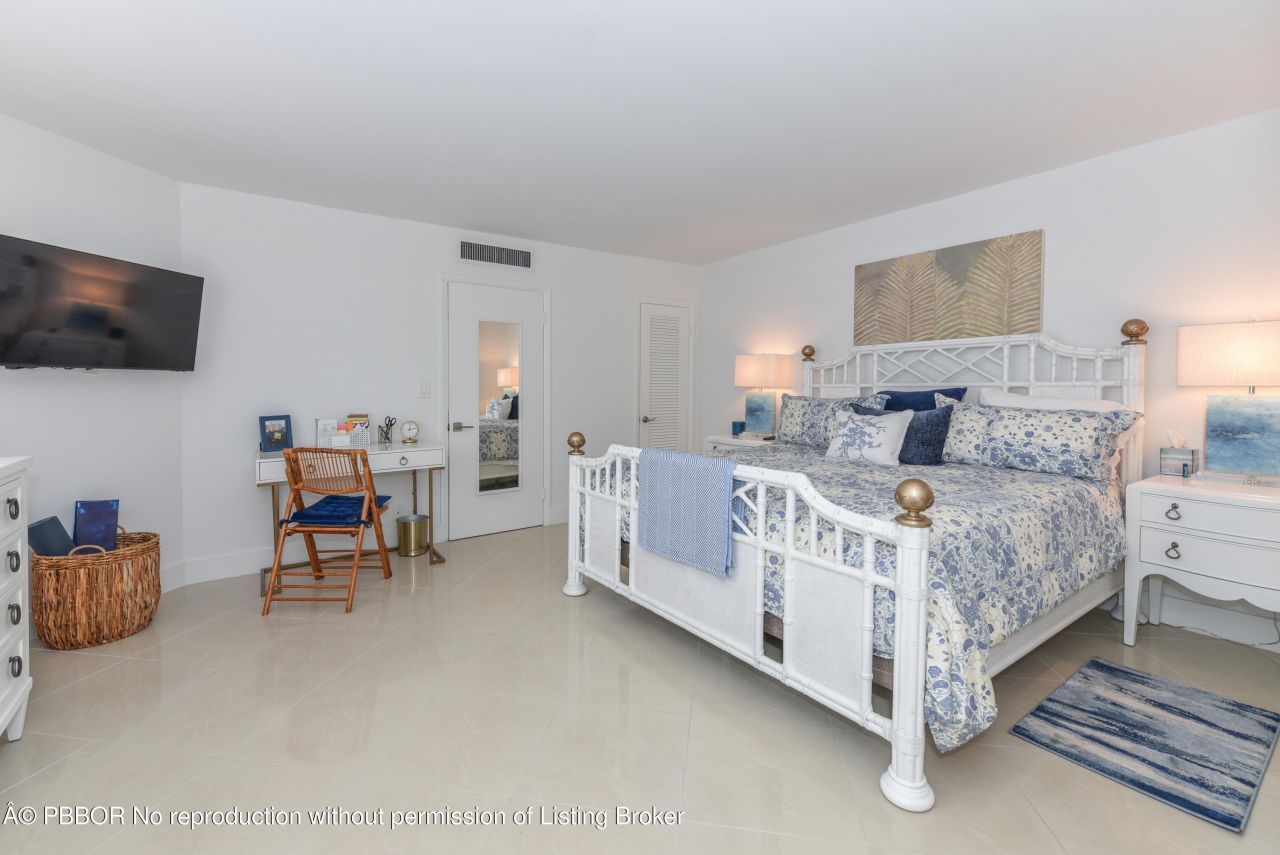 2860 S Ocean Boulevard, Unit 202, Palm Beach, FL 33480 Photo