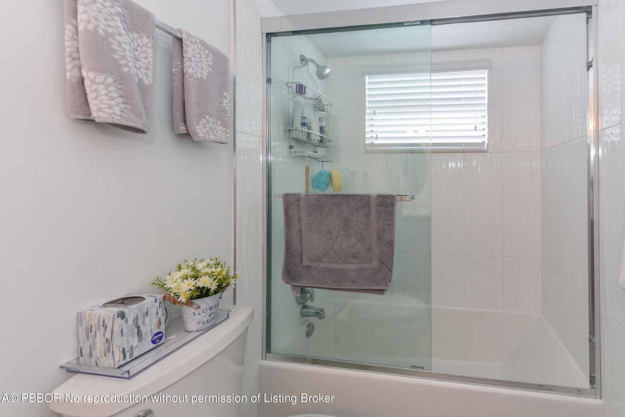 2860 S Ocean Boulevard, Unit 202, Palm Beach, FL 33480 Photo