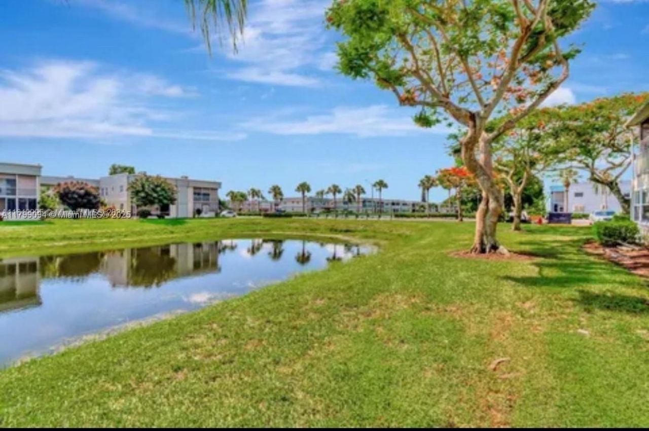 92 Saxony B, Unit B, Delray Beach, FL 33446 Photo