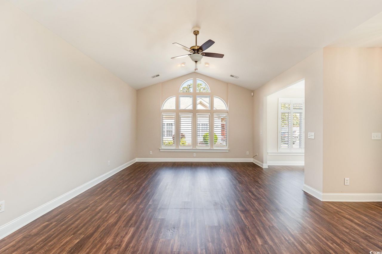 1435 Saint Thomas Circle Photo 10