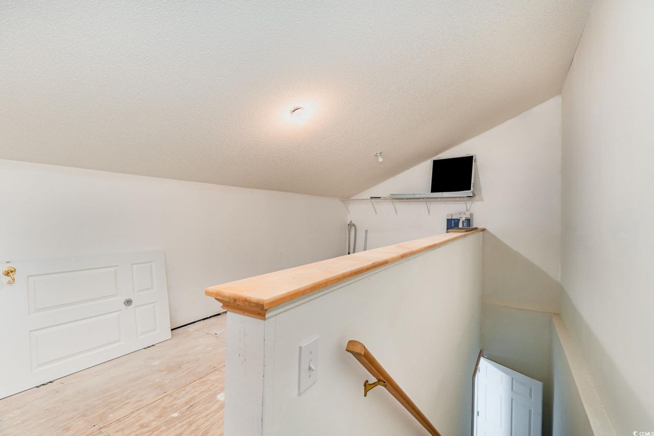 1435 Saint Thomas Circle Photo 25