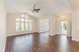 1435 Saint Thomas Circle photo 4