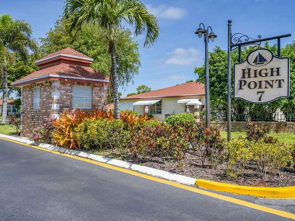 4585 NW 3rd Street, Unit D, Delray Beach, FL 33445