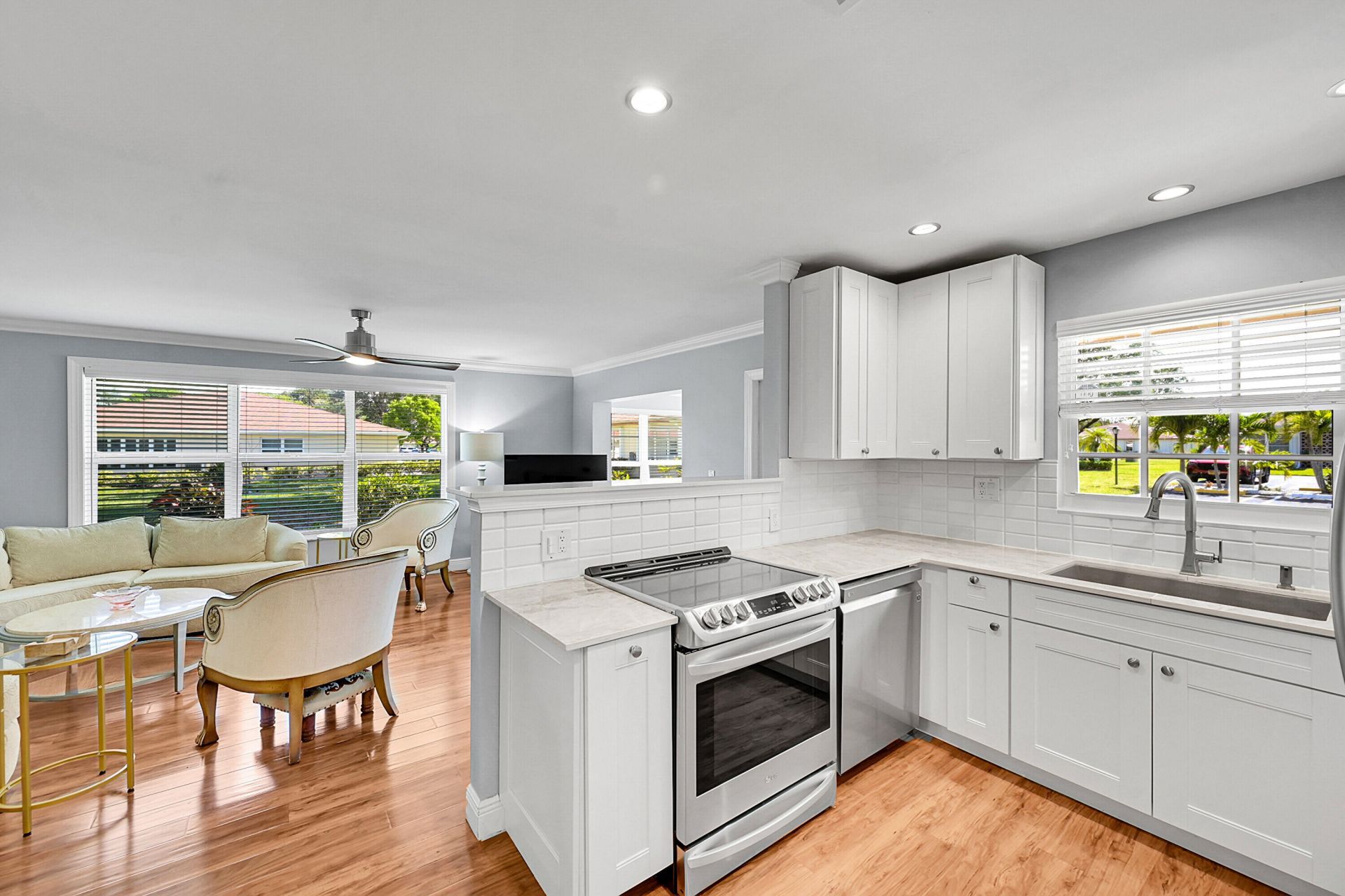 4585 NW 3rd Street, Unit D, Delray Beach, FL 33445 Photo