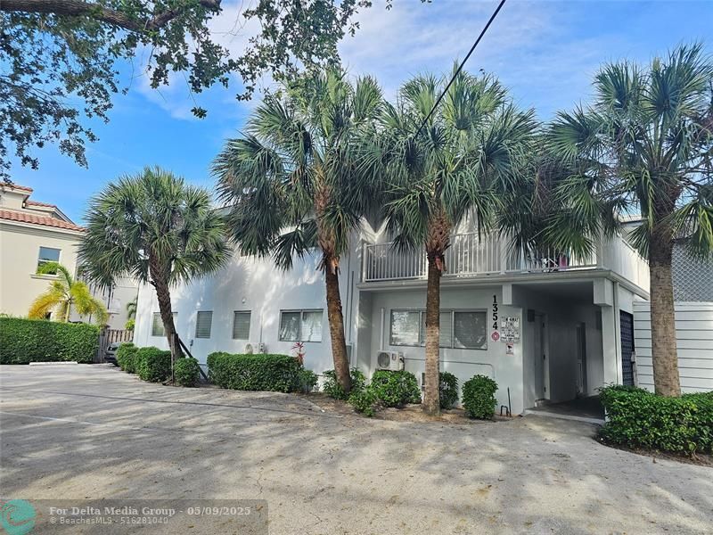 1354 Bayview Dr, Fort Lauderdale, FL 33304 Photo
