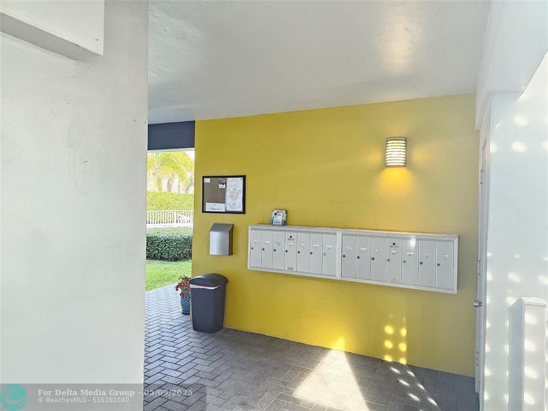 1354 Bayview Dr, Fort Lauderdale, FL 33304 Photo