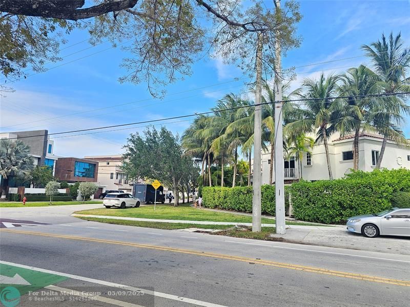 1354 Bayview Dr, Fort Lauderdale, FL 33304 Photo