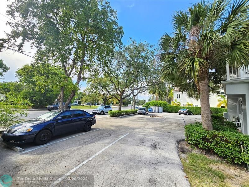 1354 Bayview Dr, Fort Lauderdale, FL 33304 Photo