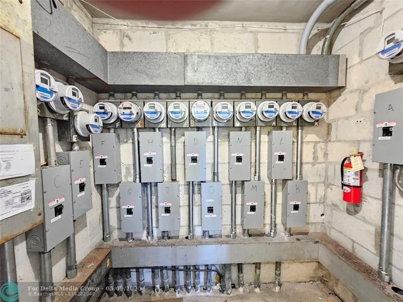 1354 Bayview Dr, Fort Lauderdale, FL 33304 Photo