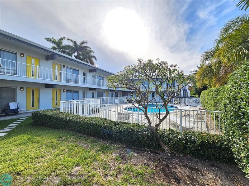 1354 Bayview Dr, Fort Lauderdale, FL 33304 Photo