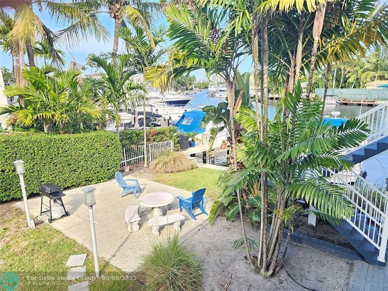 1354 Bayview Dr, Fort Lauderdale, FL 33304 Photo