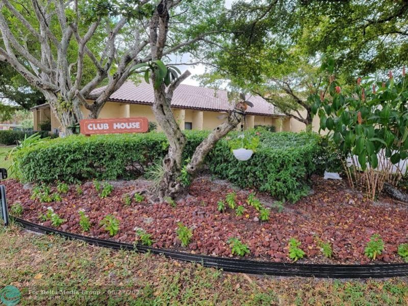 8120 SW 24th St, Unit 212, North Lauderdale, FL 33068 Photo