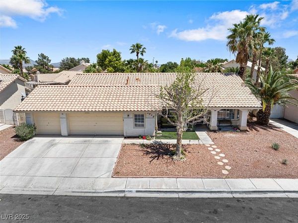 5912 Hollowridge Road, North Las Vegas, NV 89031