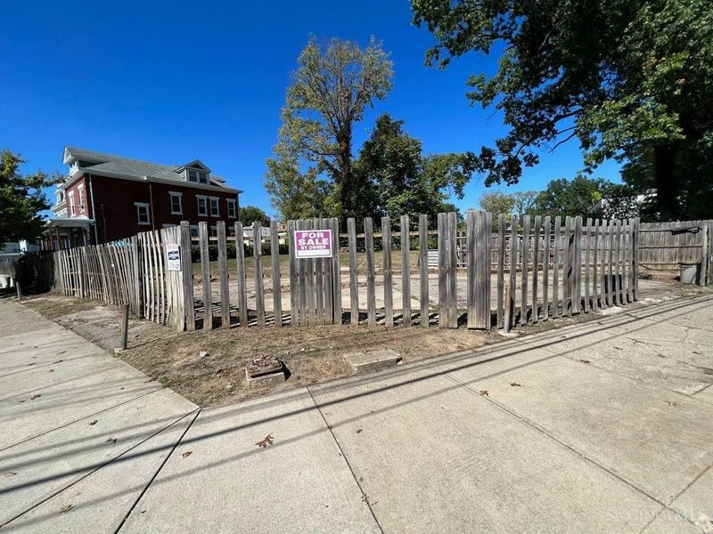 3443 Montgomery Road, Cincinnati, OH 45207 Photo 1