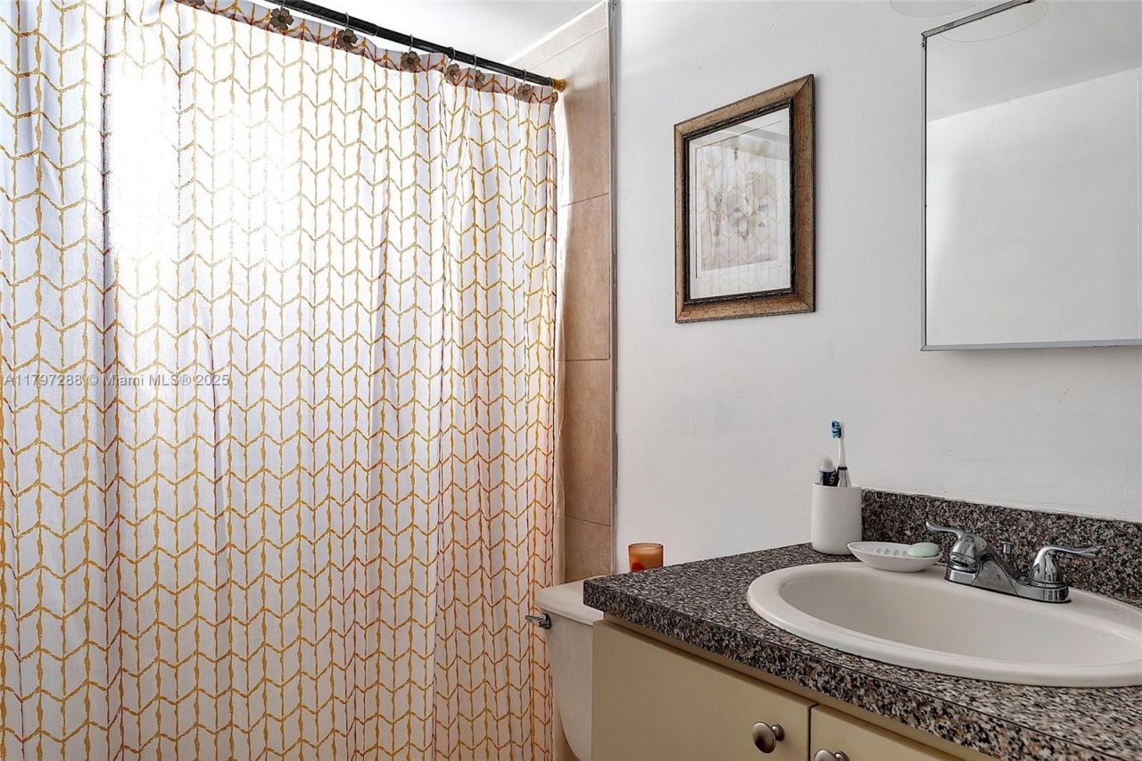 1361 SW 4th St, Miami, FL 33135 Photo