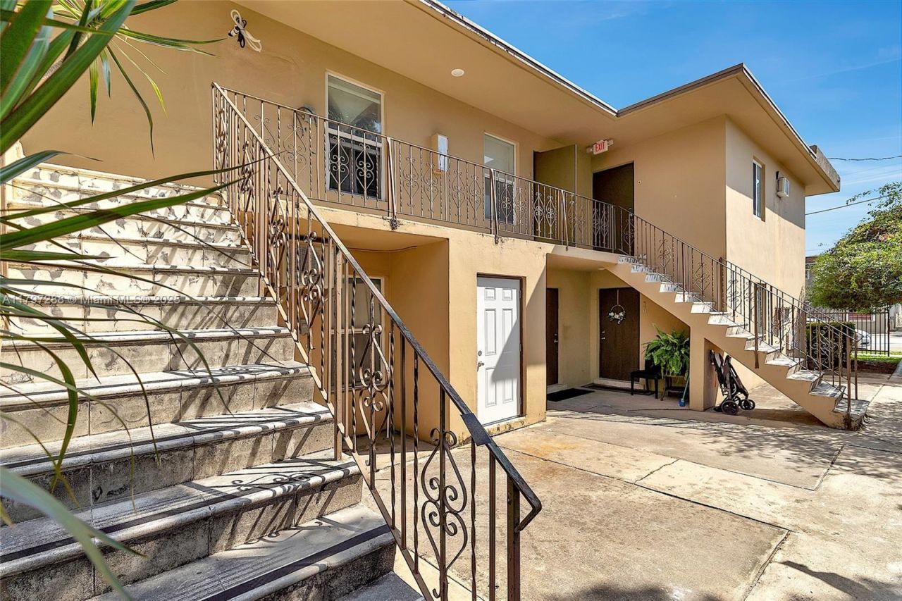 1361 SW 4th St, Miami, FL 33135 Photo