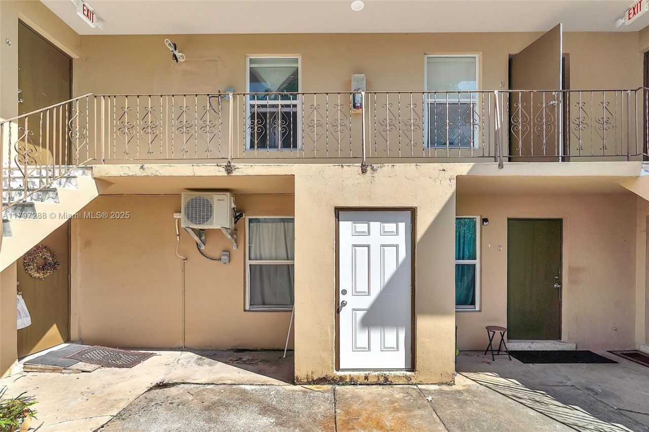 1361 SW 4th St, Miami, FL 33135 Photo