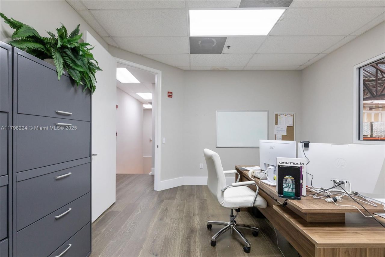 1200 S Rogers Cir, Unit 9, Boca Raton, FL 33487 Photo