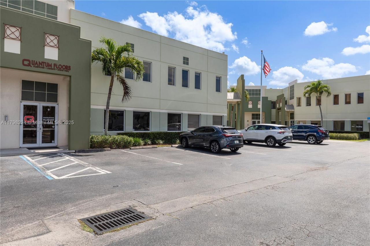 1200 S Rogers Cir, Unit 9, Boca Raton, FL 33487 Photo