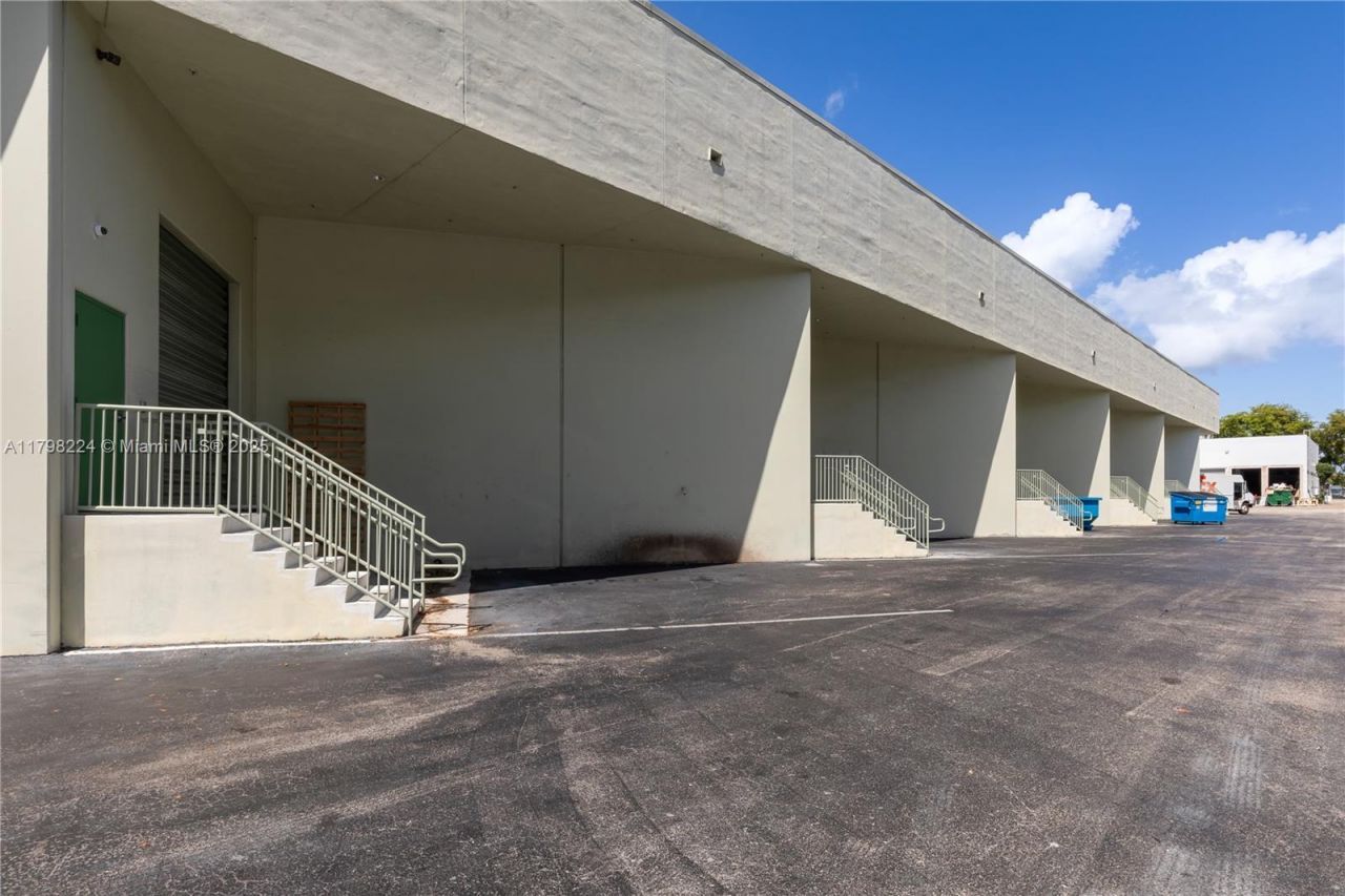 1200 S Rogers Cir, Unit 9, Boca Raton, FL 33487 Photo