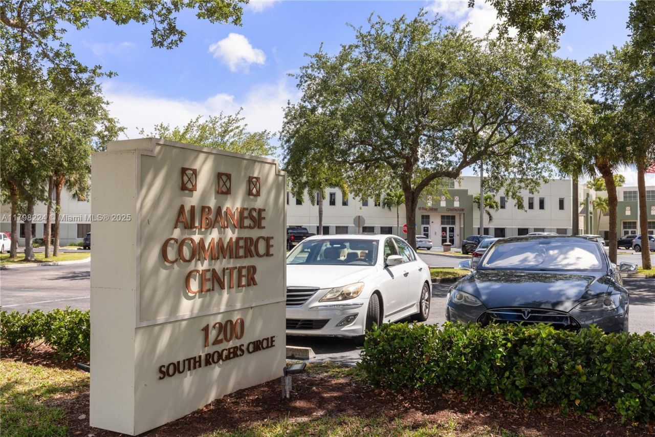 1200 S Rogers Cir, Unit 9, Boca Raton, FL 33487 Photo