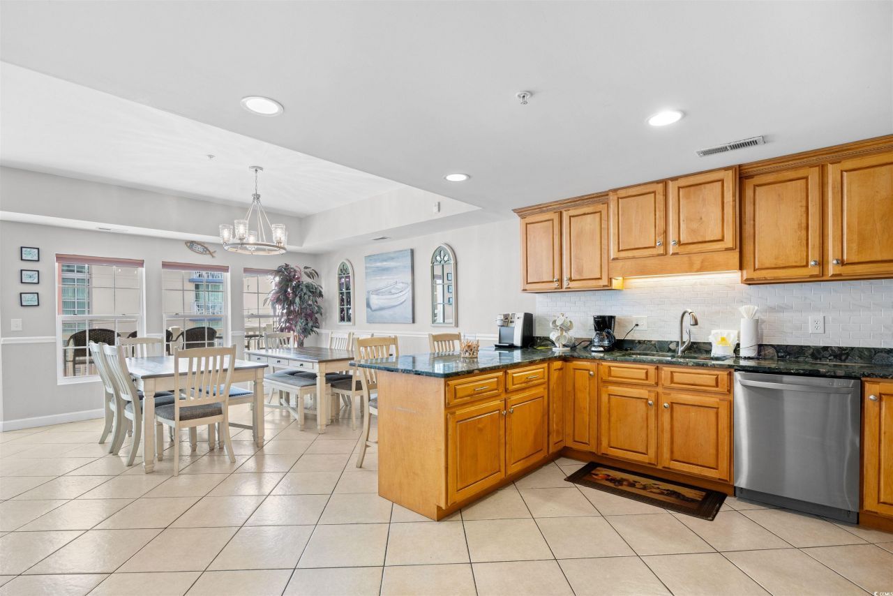 3401 N Ocean Blvd. Photo 16